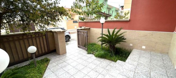5 rooms Villa in Pulsano, Italy No. 14849 4