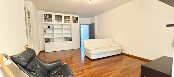 2 bedrooms Apartment in Reggio Emilia, Italy No. 323957 4