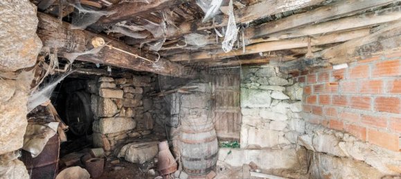 2 bedrooms House in Vilarandelo, Portugal No. 18244 14