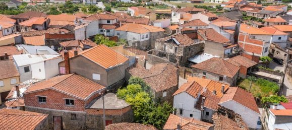 2 bedrooms House in Vilarandelo, Portugal No. 18244 11