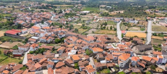 2 bedrooms House in Vilarandelo, Portugal No. 18244 7