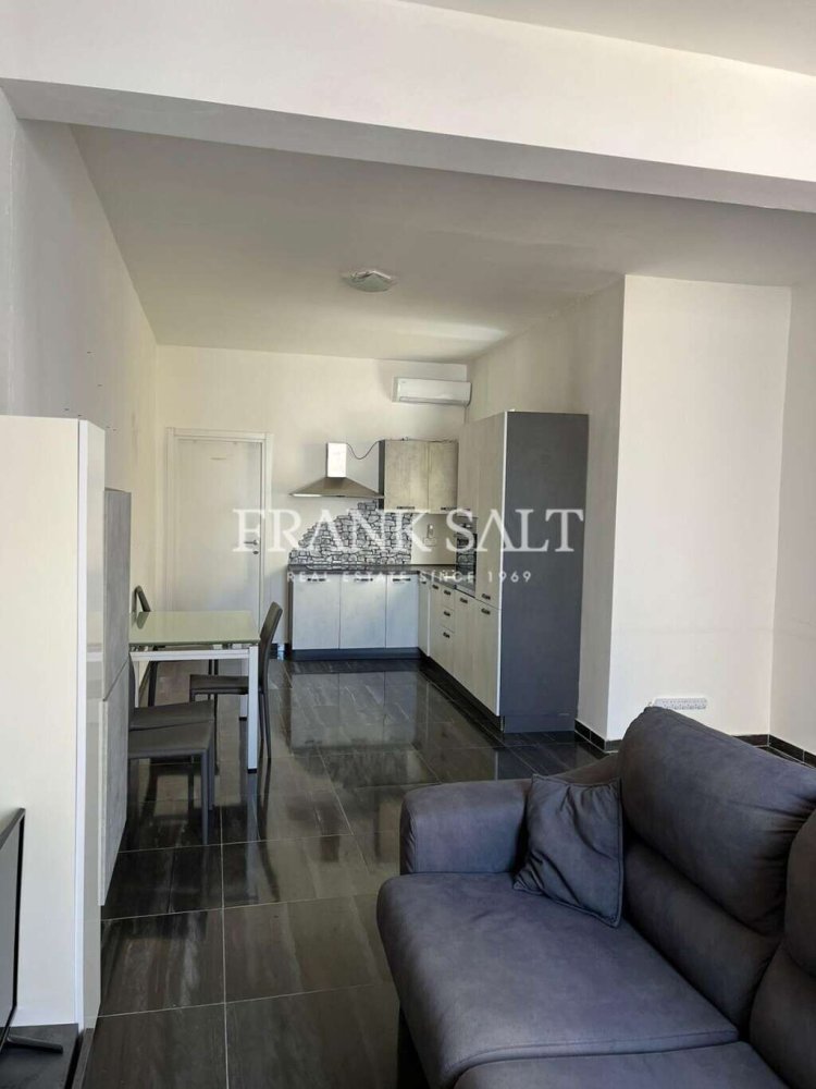 1 bedroom Apartment in Gzira, Malta No. 10640