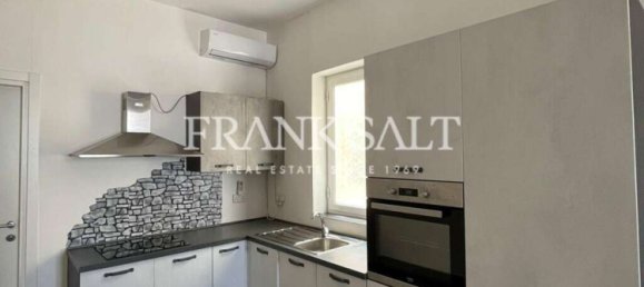 1 bedroom Apartment in Gzira, Malta No. 10640 3