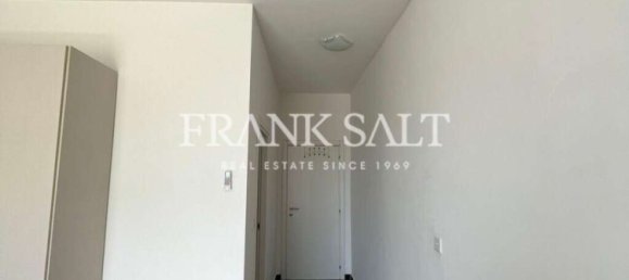 1 bedroom Apartment in Gzira, Malta No. 10640 10