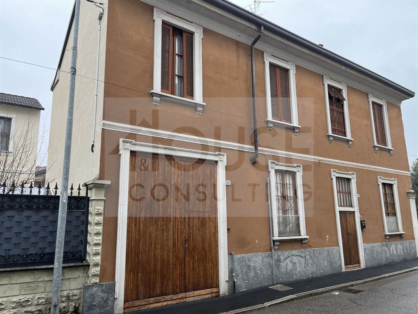 Casa de 5 divisões em Carate Brianza, Italy N.º 11215