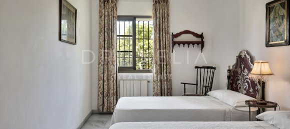 5 bedrooms Villa in Marbella, Spain No. 115001 33