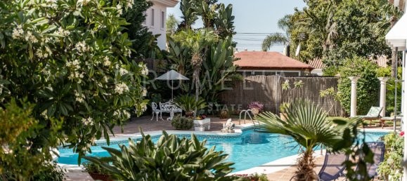 5 bedrooms Villa in Marbella, Spain No. 115001 4