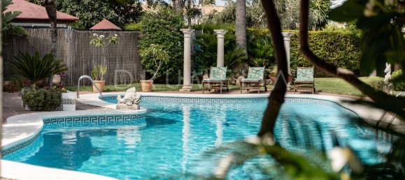 5 bedrooms Villa in Marbella, Spain No. 115001 5