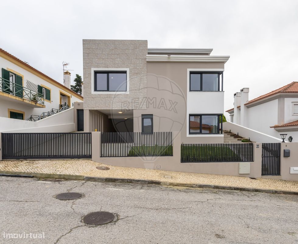 4 bedrooms Villa in Setubal, Portugal No. 172526