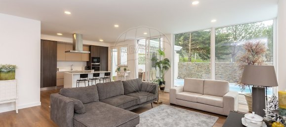 4 bedrooms Villa in Setubal, Portugal No. 172526 3