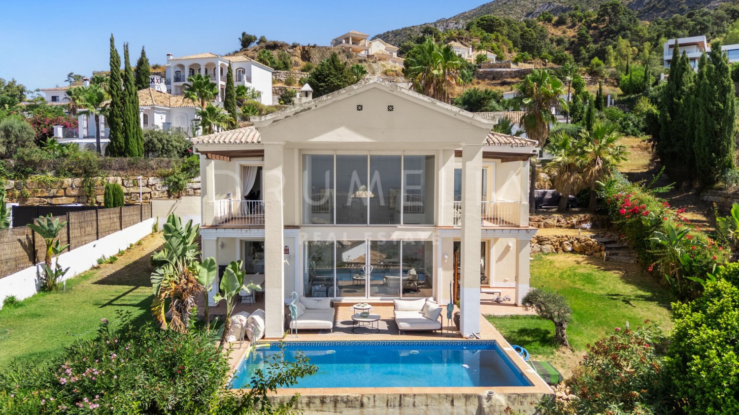 Вилла с 3 спальнями в Марбелья, Испания № 211686