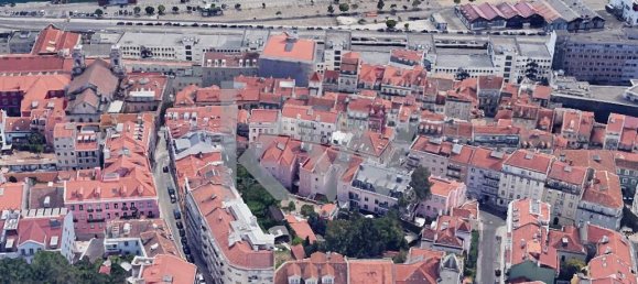 180m² Building in Lisbon, Portugal No. 89376 18