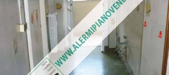 2 bedrooms Apartment in Milan, Italy No. 244757 10