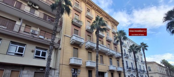3-salle Appartement à Taranto, Italy No. 285284 2