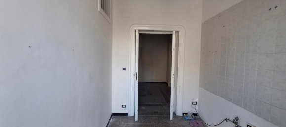 3-salle Appartement à Taranto, Italy No. 285284 21