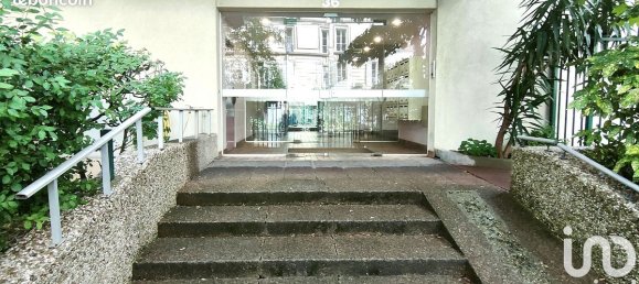 3 bedrooms Apartment in Paris, France No. 362705 20