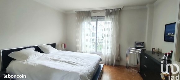 3 bedrooms Apartment in Paris, France No. 362705 10