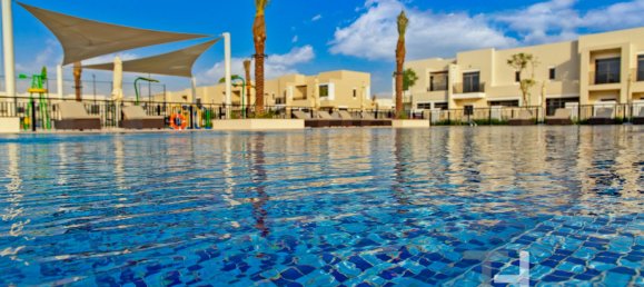 3 bedrooms Townhouse in Town Square, UAE No. 34492 8