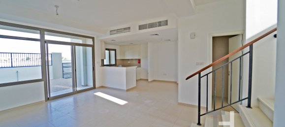 3 bedrooms Townhouse in Town Square, UAE No. 34492 2