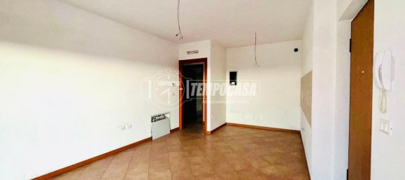 Apartamento de 3 divisões em Brescia, Italy N.º 3126 10