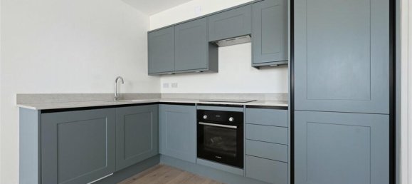 1 bedroom Apartment in London, United Kingdom No. 3827 6