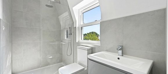 1 bedroom Apartment in London, United Kingdom No. 3827 7