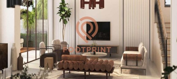 5 bedrooms Villa in Dubai, UAE No. 24634 2