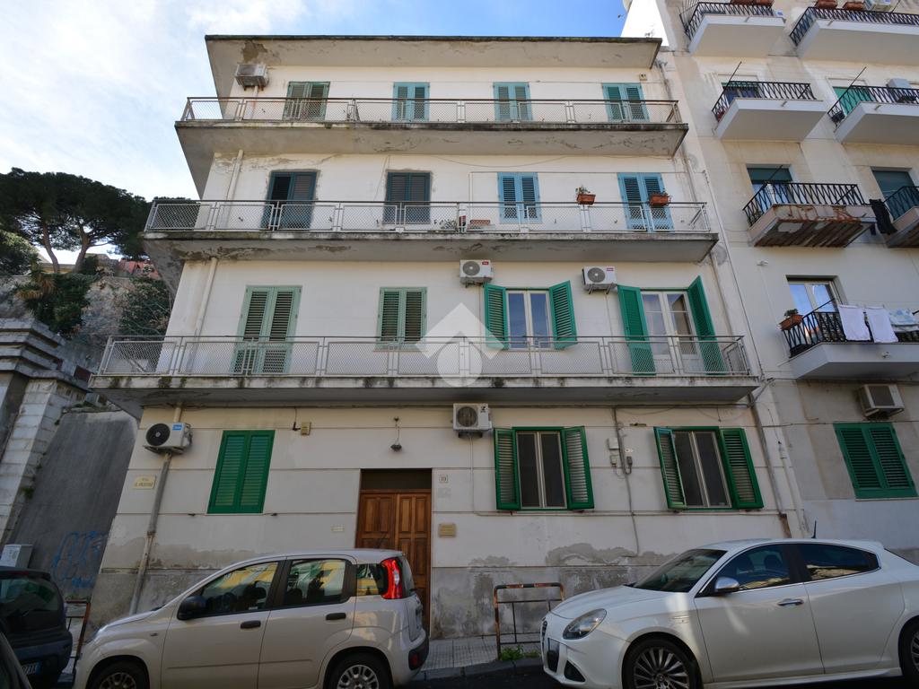 Квартира с 2 спальнями в Мессина, Италия № 356701