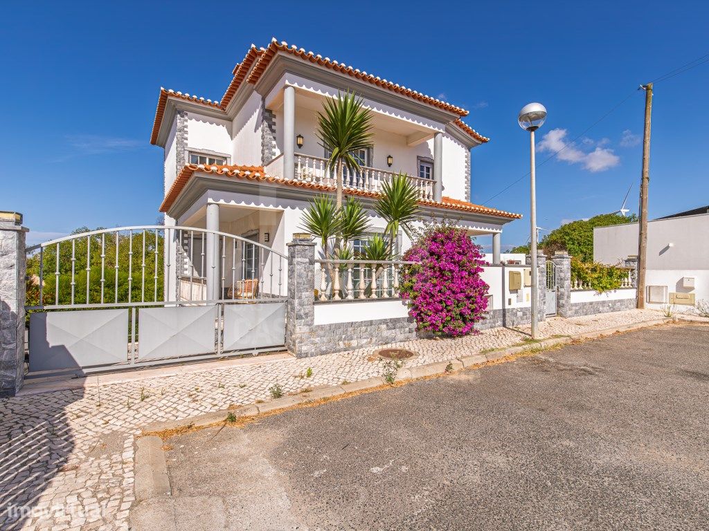 Дом с 5 спальнями в Эрисейра, Португалия № 345244