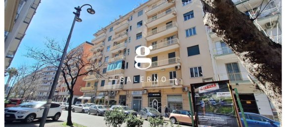 4 rooms Apartment in Salerno, Italy No. 56579 8