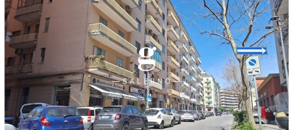 4 rooms Apartment in Salerno, Italy No. 56579 9