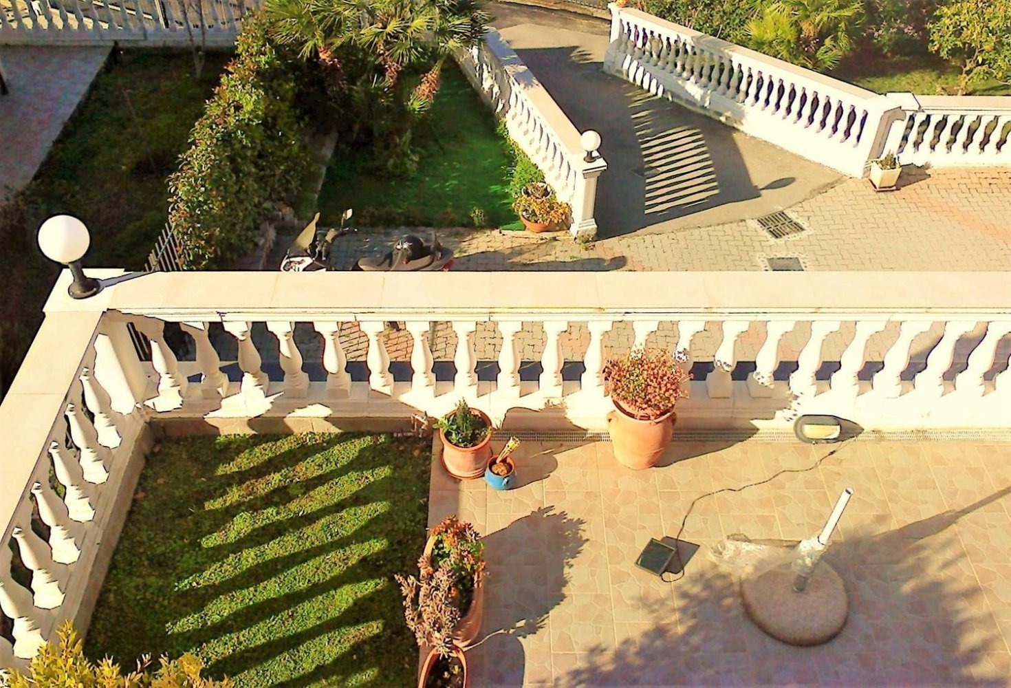 10 rooms Villa in Camporosso, Italy No. 205498