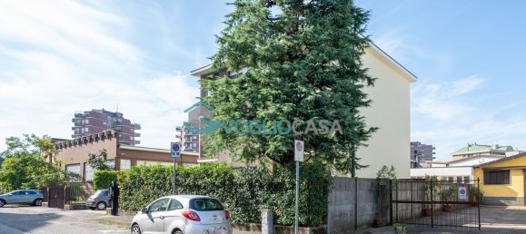 3 bedrooms Apartment in Trezzano sul Naviglio, Italy No. 364975 4