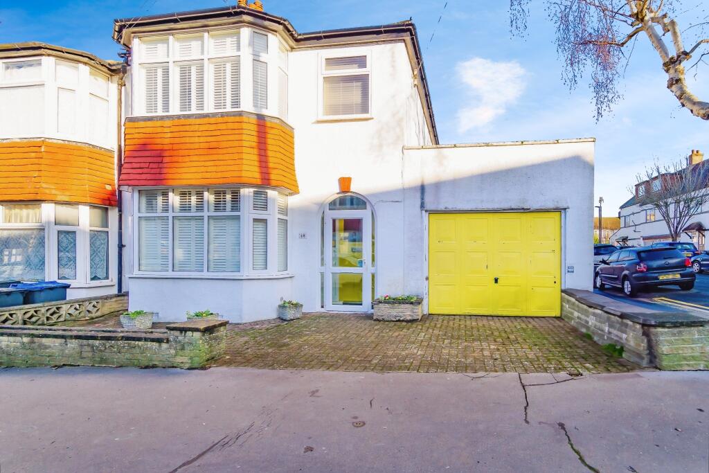 3 Schlafzimmer Gewerbliche Immobilie in Croydon, United Kingdom, Nr. 8131