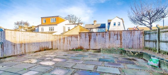 3 Schlafzimmer Gewerbliche Immobilie in Croydon, United Kingdom, Nr. 8131 5