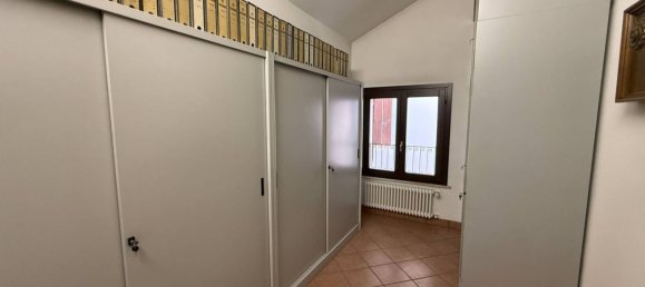 124m² Office in Poggio Rusco, Italy No. 270365 6