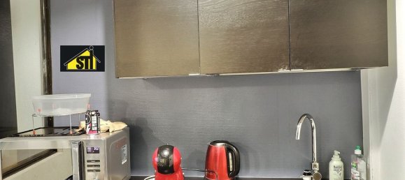 85m² Office in Paris, France No. 172090 2