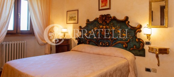 7 bedrooms House in Cortona, Italy No. 118821 13