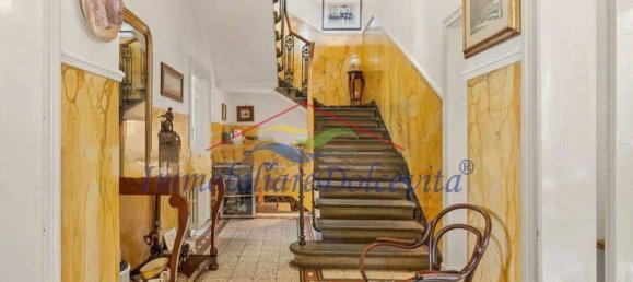 13 bedrooms House in Florence, Italy No. 379049 11