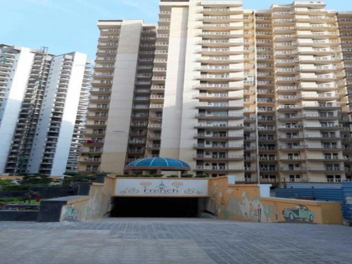 Casa T3 em Noida, India N.º 65293