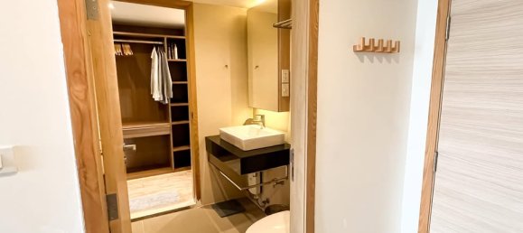 1 bedroom Condo in Watthana, Thailand No. 58142 8