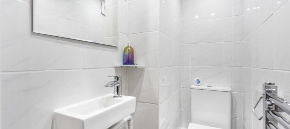 4 bedrooms House in Ashford, United Kingdom No. 8559 8