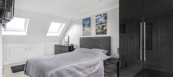 4 bedrooms House in Ashford, United Kingdom No. 8559 10