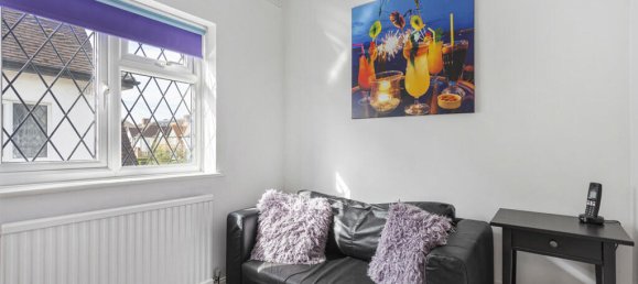 4 bedrooms House in Ashford, United Kingdom No. 8559 17