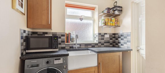 4 bedrooms House in Ashford, United Kingdom No. 8559 9