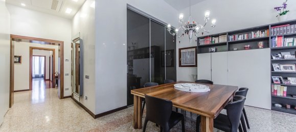 Apartamento de 5 dormitorios en Venice, Italy No. 345087 5