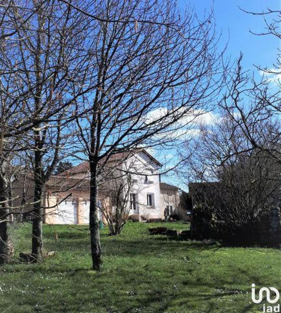 Casa de 4 dormitorios en Romans, France No. 24001