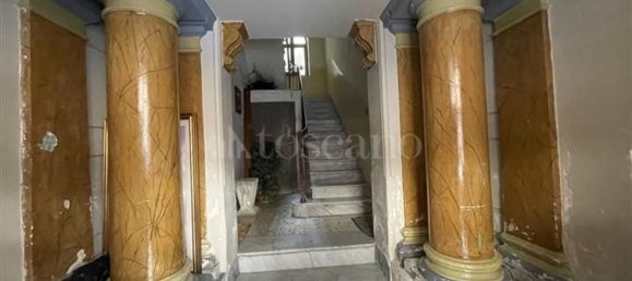 3 rooms Apartment in Palermo, Italy No. 263450 2