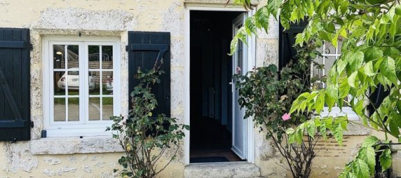 3 bedrooms House in Tavers, France No. 70226 2