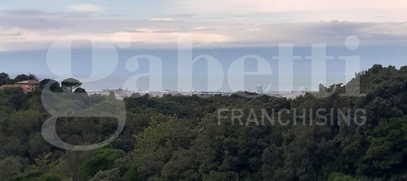 2750m² Land in Livorno, Italy No. 11129 2